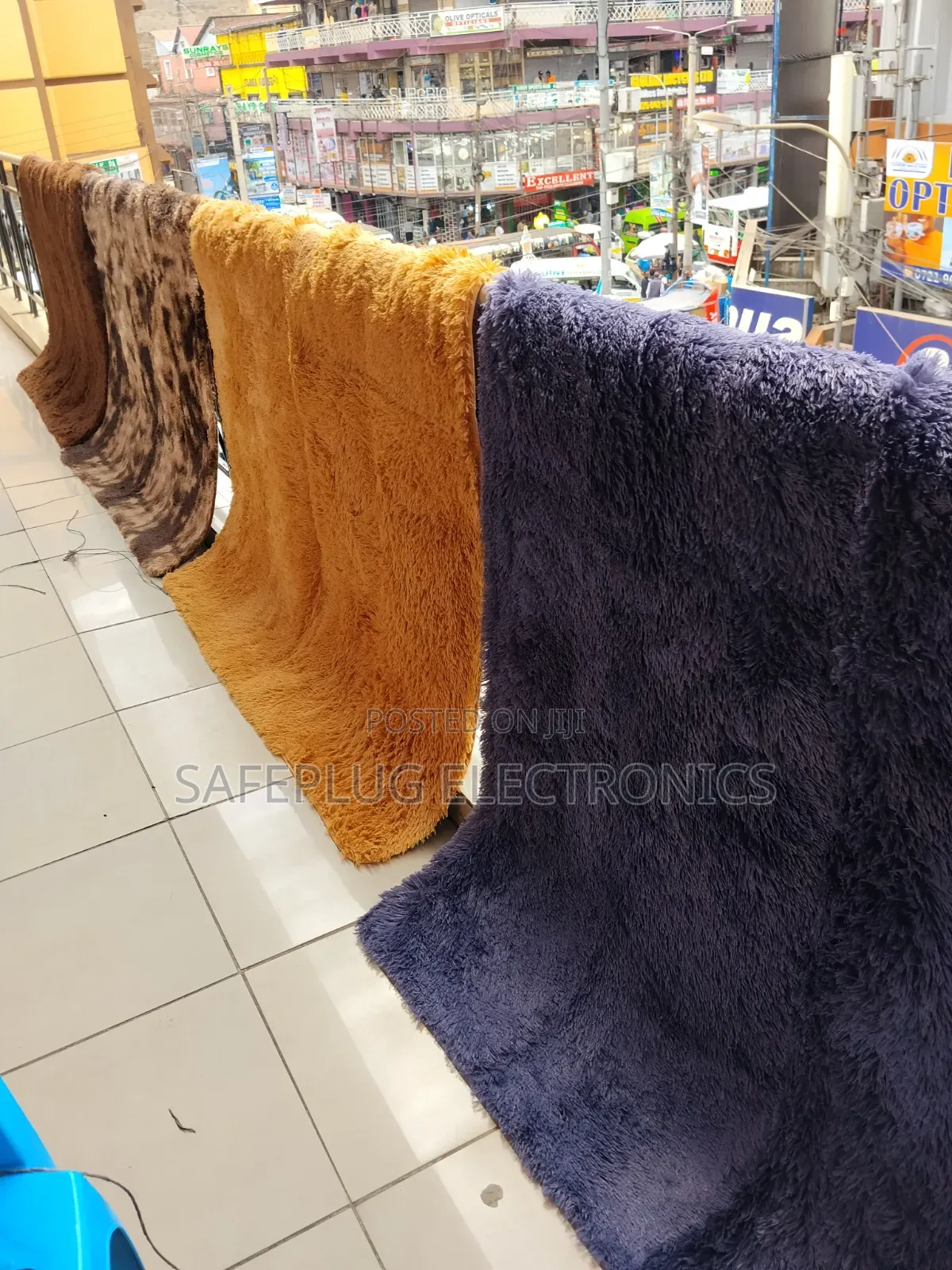 Affordable Fluffy Living Room Carpets