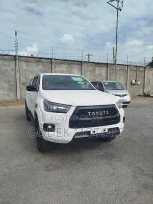 Toyota Hilux 2019 White
