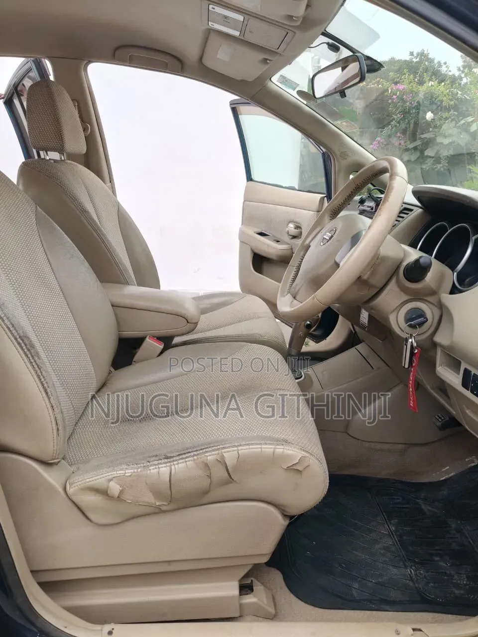 Nissan Tiida 2006 Beige