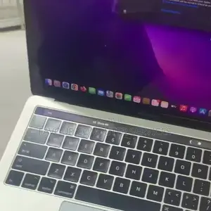 Laptop Apple MacBook 2017 16GB Intel Core i7 SSD 512GB