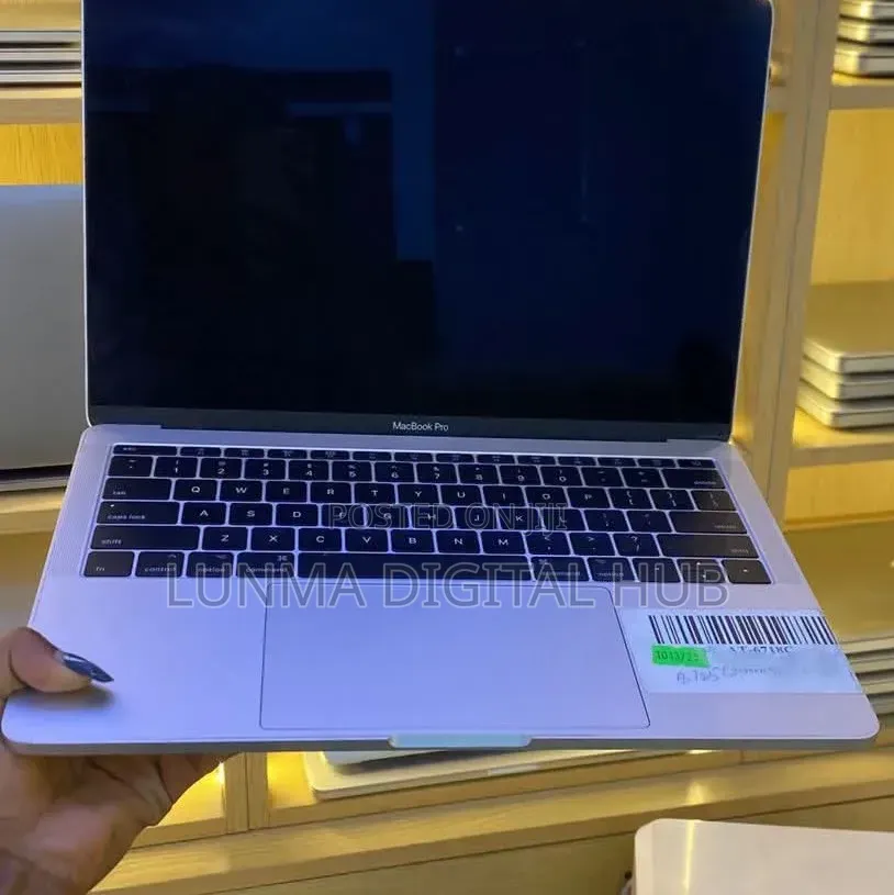 Laptop Apple MacBook 2017 16GB Intel Core i7 SSD 512GB