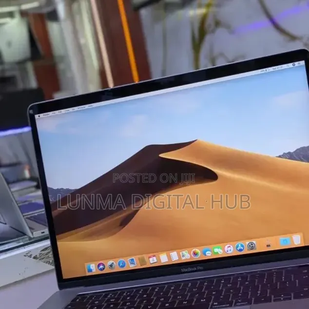 Laptop Apple MacBook 2017 16GB Intel Core i7 SSD 512GB