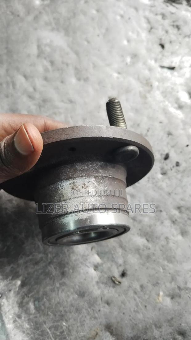 Rear Hub Lancer Cedia - thumbnail 2