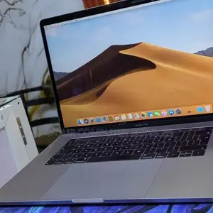 Laptop Apple MacBook 2017 8GB Intel Core i7 SSD 512GB