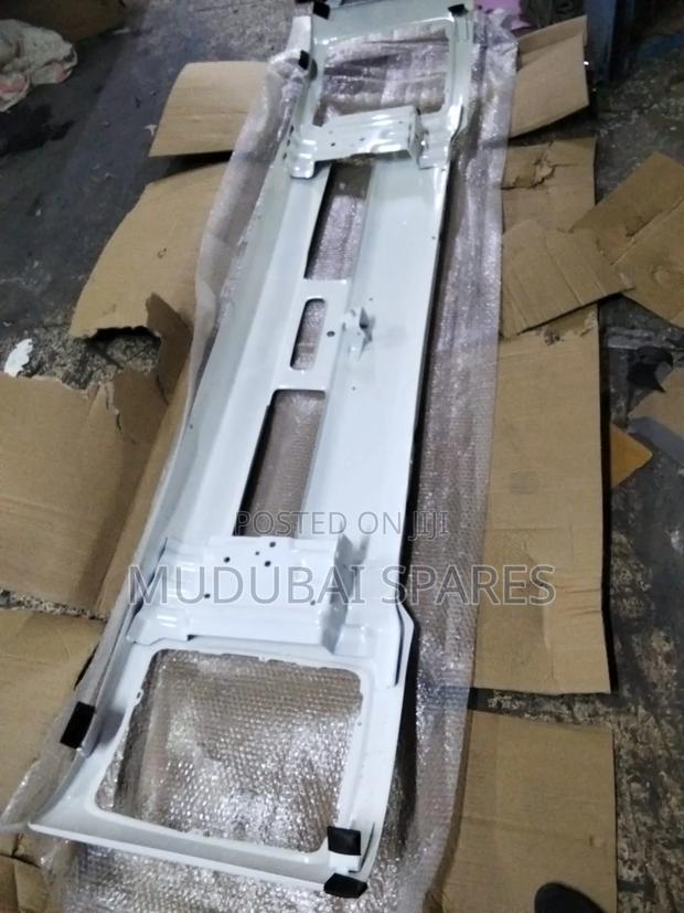 Isuzu FVZ 34 Front Bumper Assy - thumbnail 2