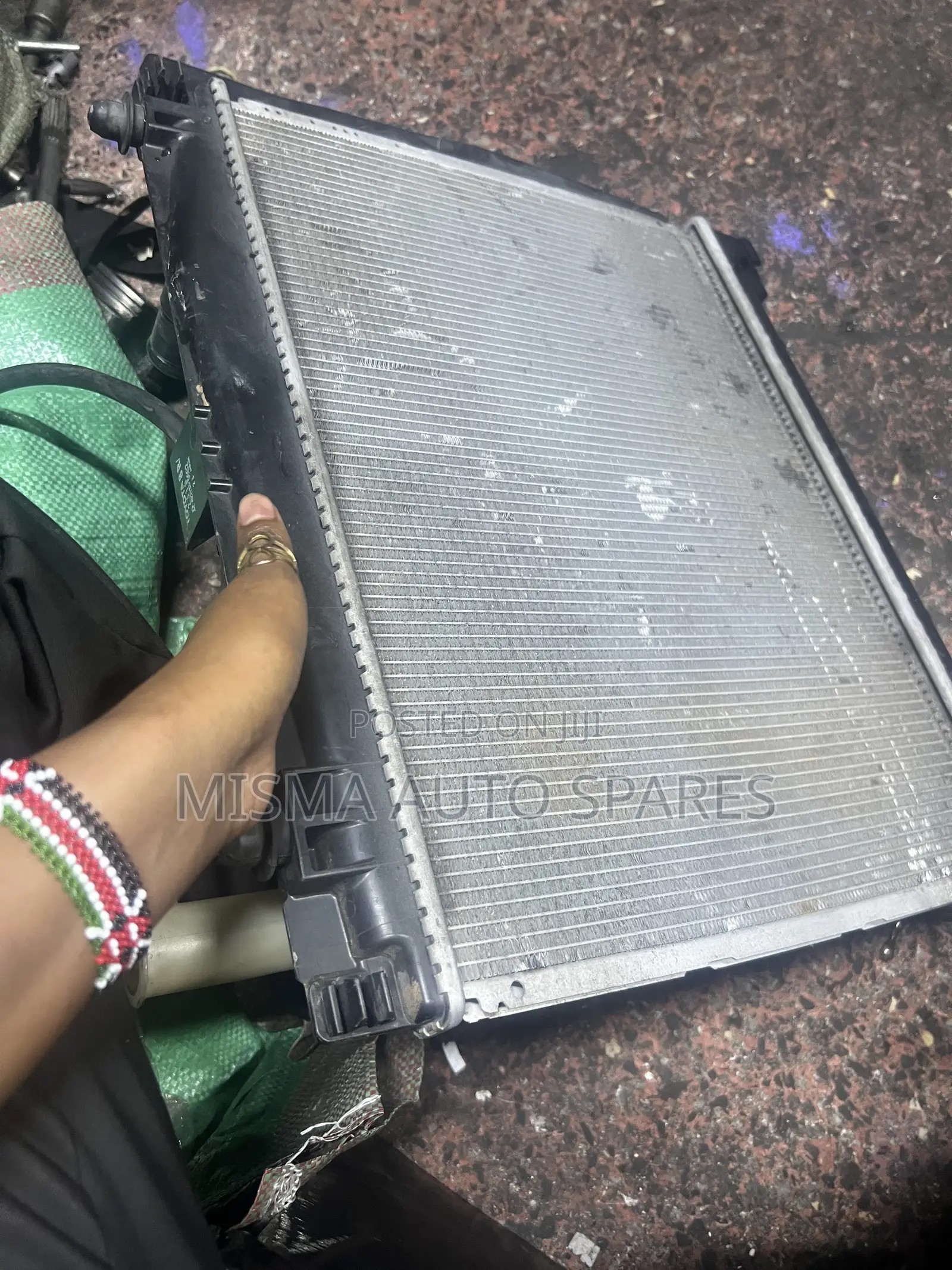 Complete Radiator With Fan Toyota Ractis