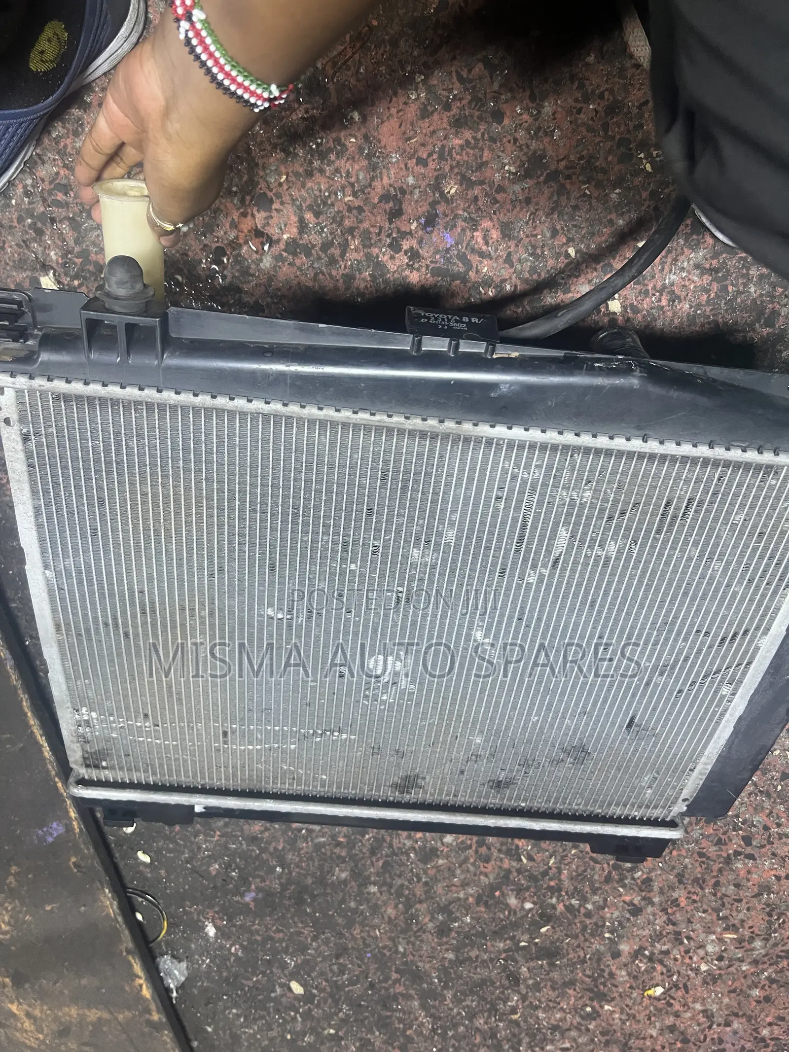 Complete Radiator With Fan Toyota Ractis