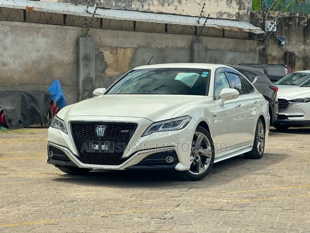Toyota Crown 2020 Pearl