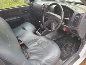 Isuzu D-MAX 2011 White