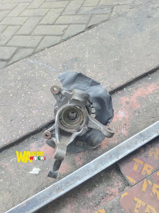 Wheel Hub for Noah Voxy Old Model