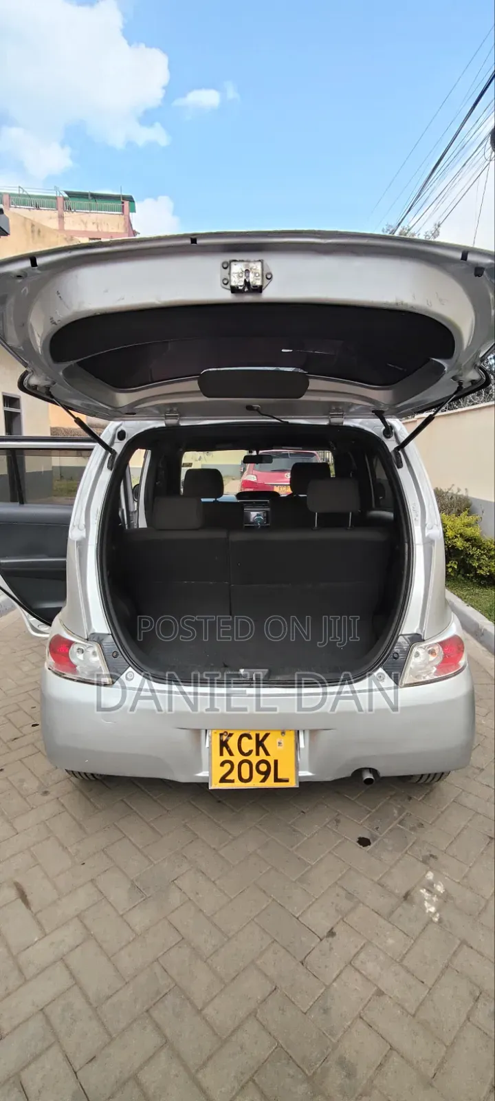 Toyota bB 2009 Silver