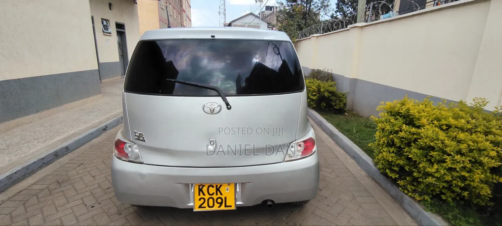 Toyota bB 2009 Silver
