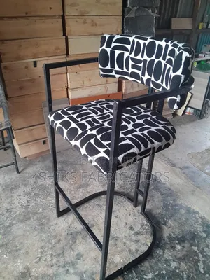 Cclassic High Stool
