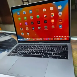 Laptop Apple MacBook 2018 16GB Intel Core i5 SSD 256GB
