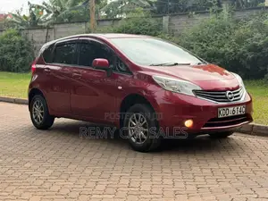 Nissan Note 2014 Red