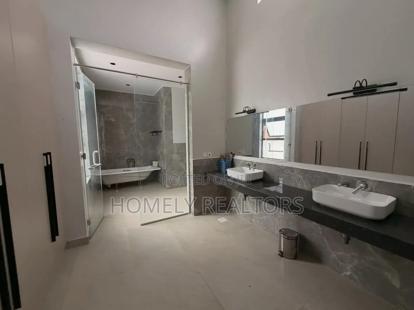 5bdrm Mansion in Nairobi, Karen for rent