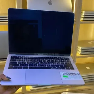 Laptop Apple MacBook 2019 8GB Intel Core i5 SSD 256GB