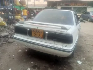 Toyota Corolla 1998 White