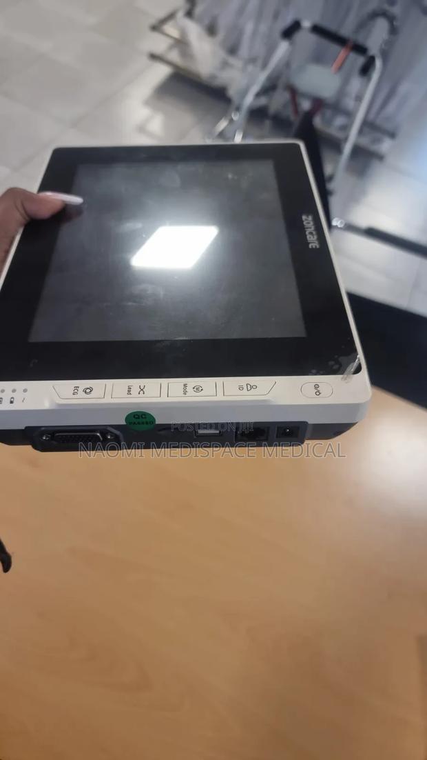 Zonecare 6 Channels Ecg Machine - thumbnail 2