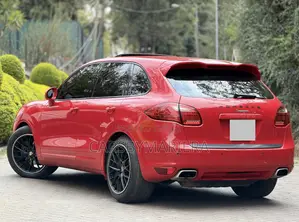 Porsche Cayenne 2011 Red