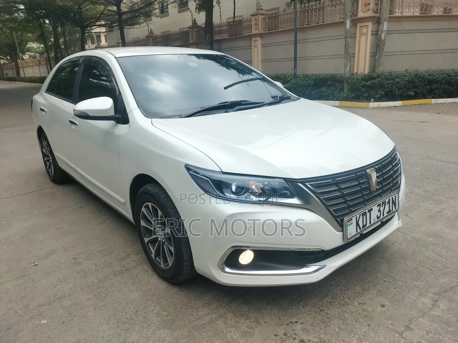 Toyota Premio 2019 Pearl