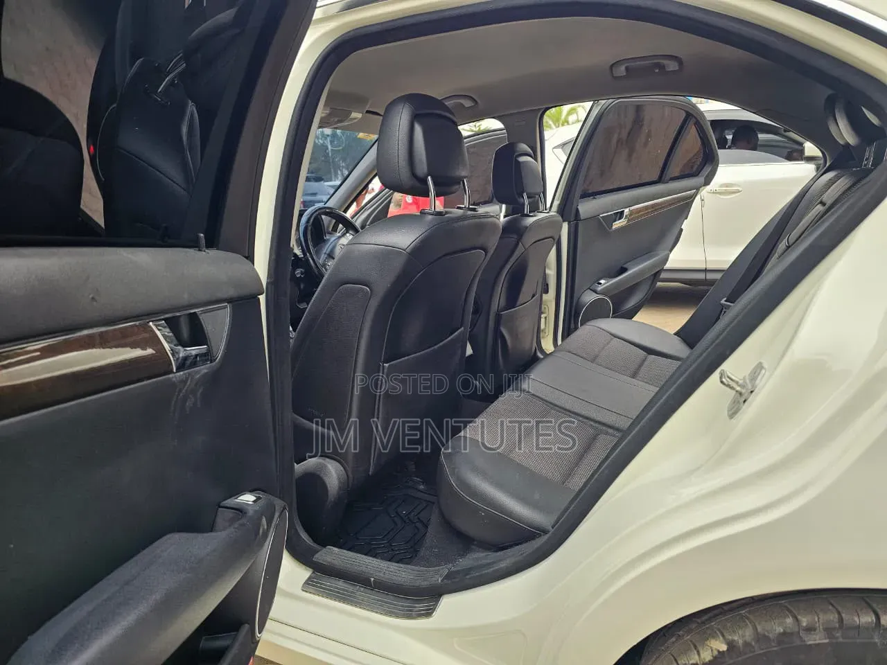 Mercedes-Benz C200 2008 White