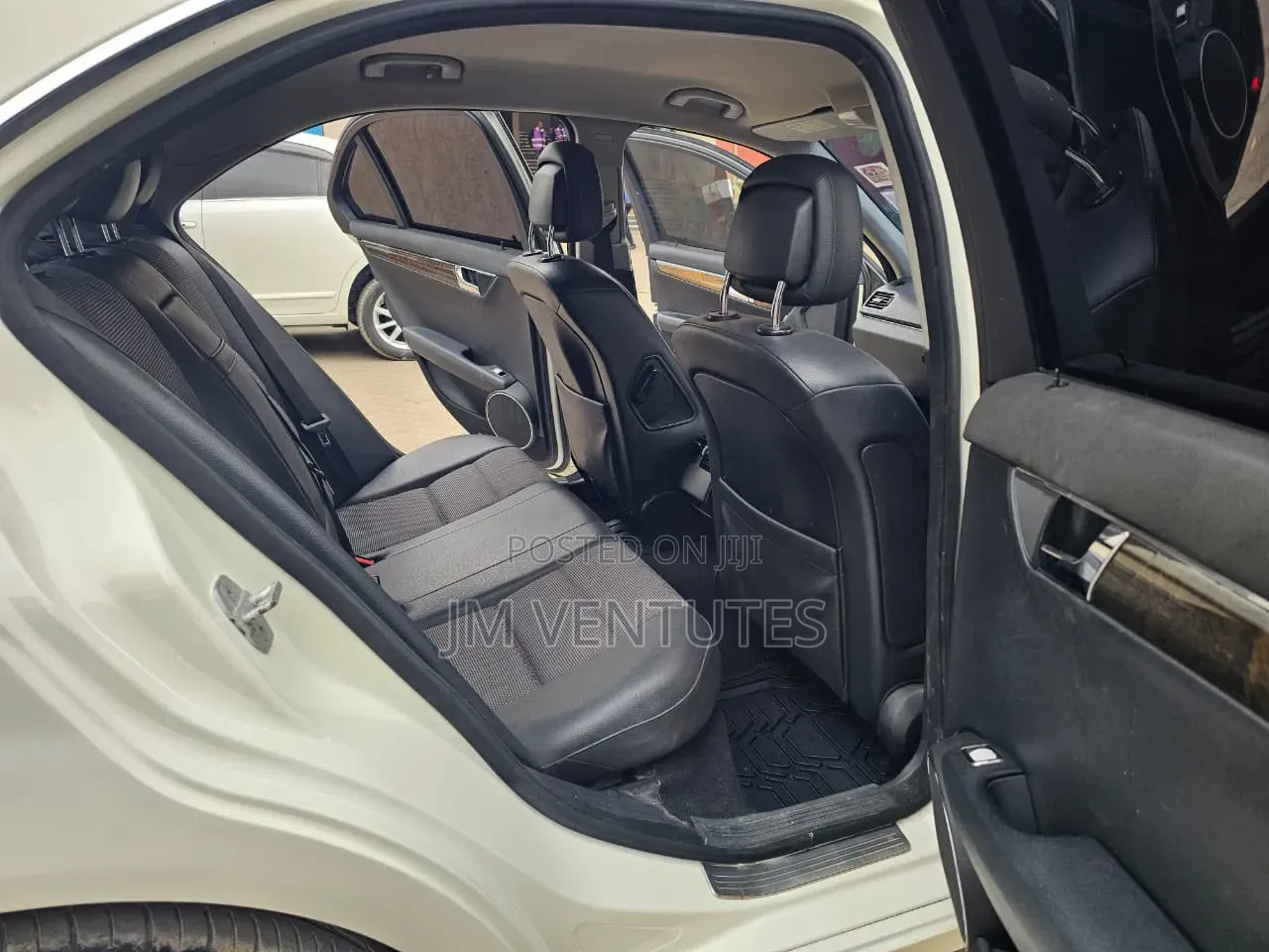Mercedes-Benz C200 2008 White