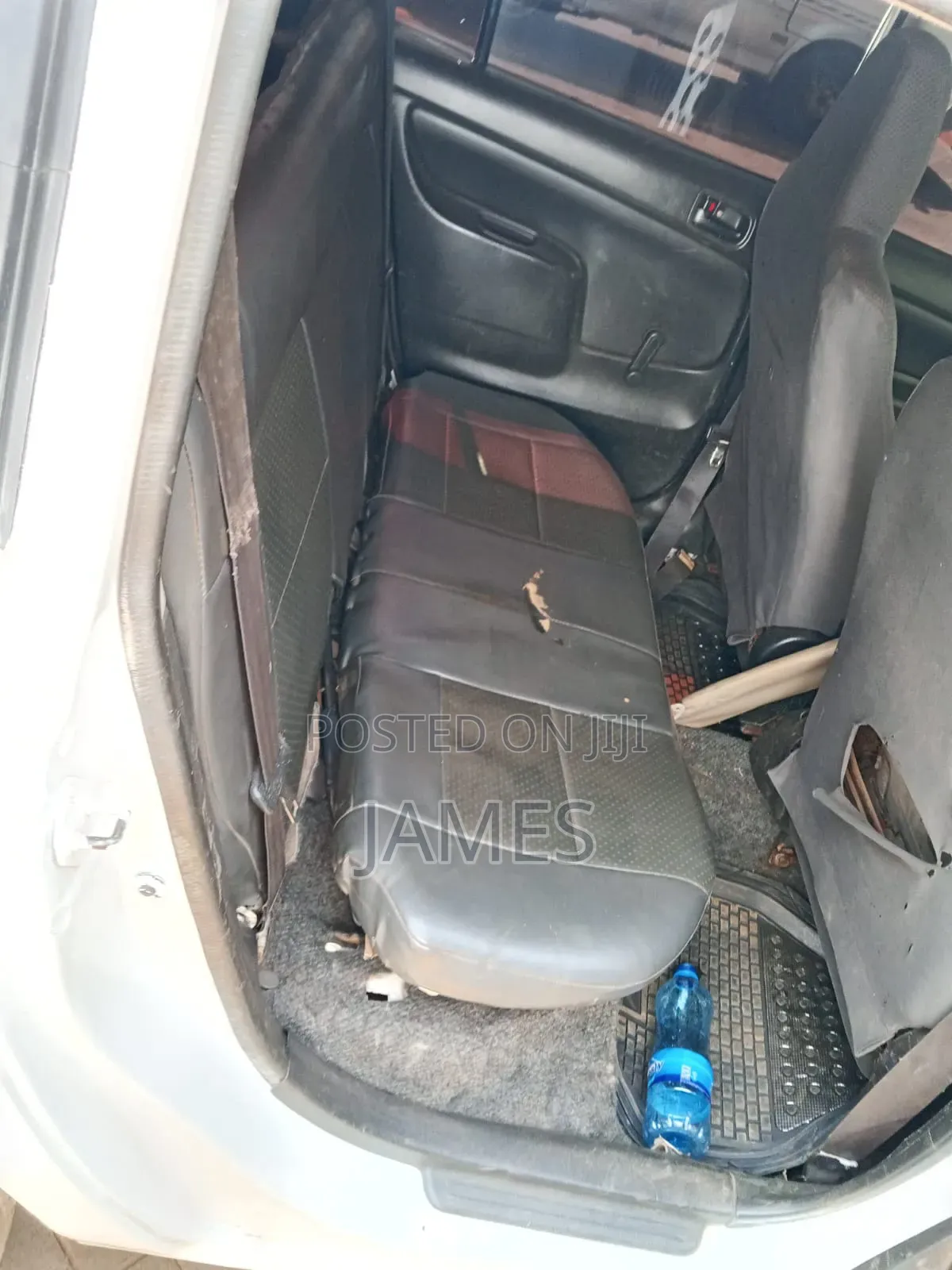 Toyota HiAce 2004 White