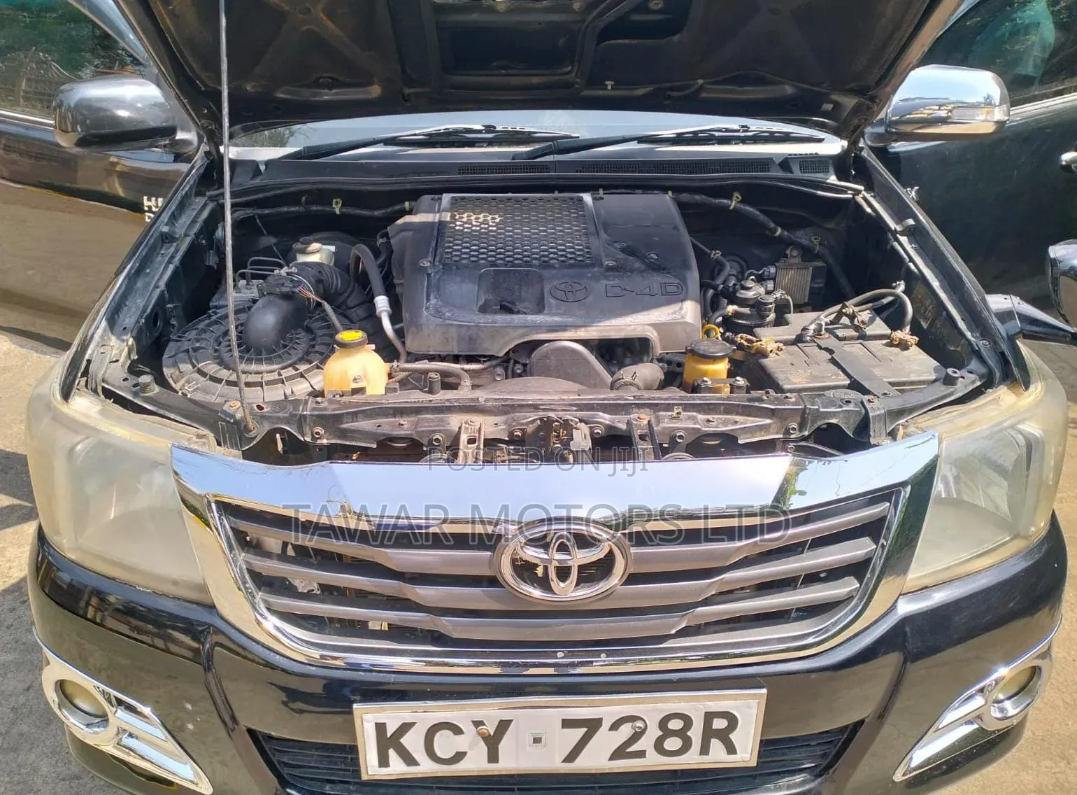 Toyota Hilux 2012 Black