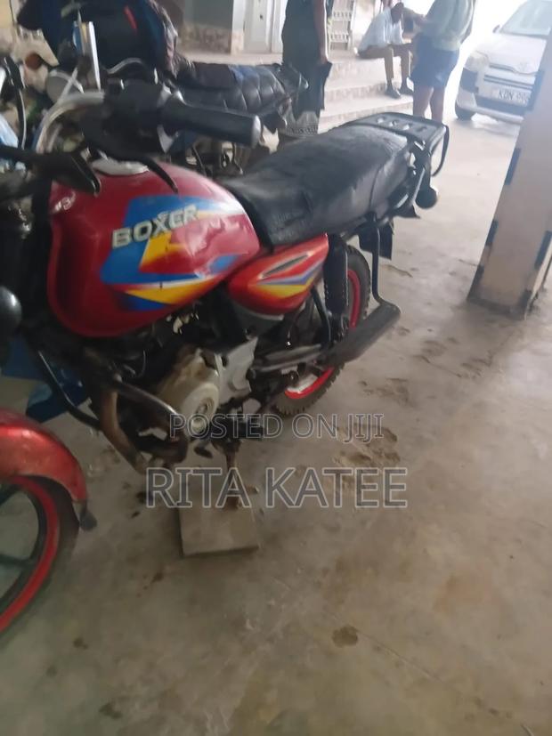Bajaj Boxer 125 2022 Red - thumbnail 5
