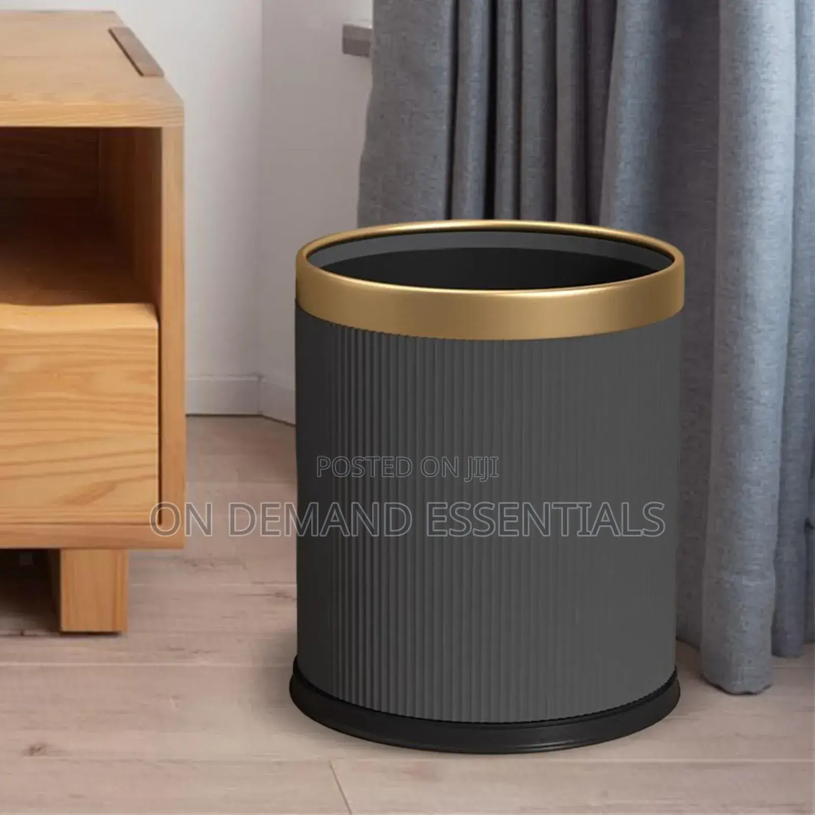 12L Cylindrical Exquisite Plastic Trash Can/ Dustbin