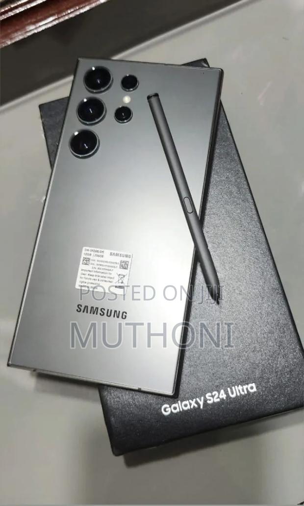 New Samsung Galaxy S24 Ultra 256 GB - thumbnail 3