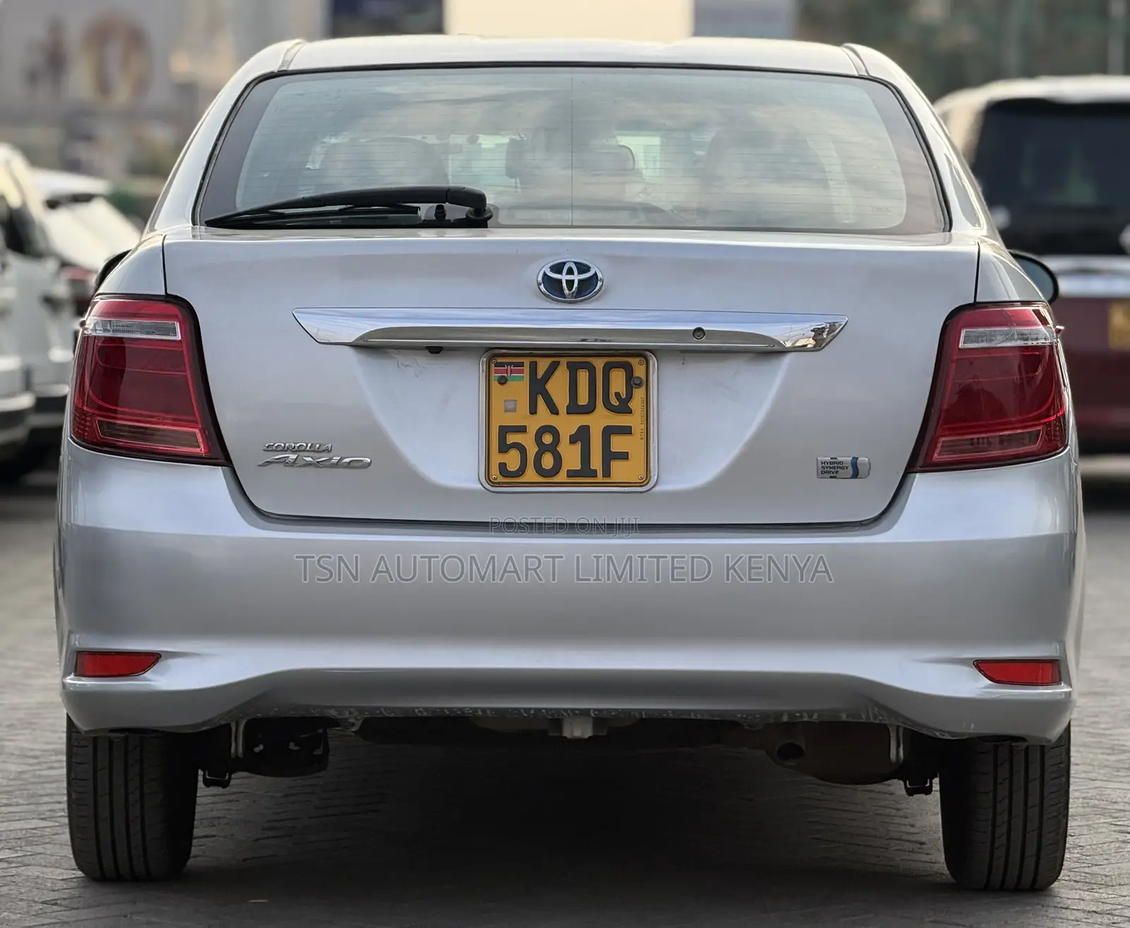 Toyota Axio 1.5 Hybrid 2WD 2017 Silver