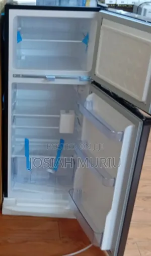 Von 125l Double Door Refrigerator for Home and Office