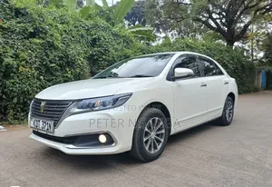 Toyota Premio 2019 Off white