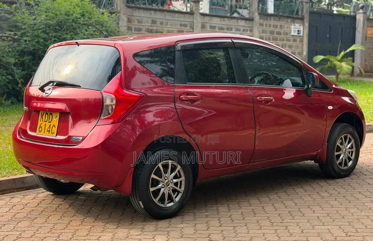 Nissan Note 2014 Red