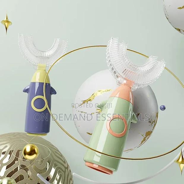 Children U-Shaped Toothbrush - thumbnail 3