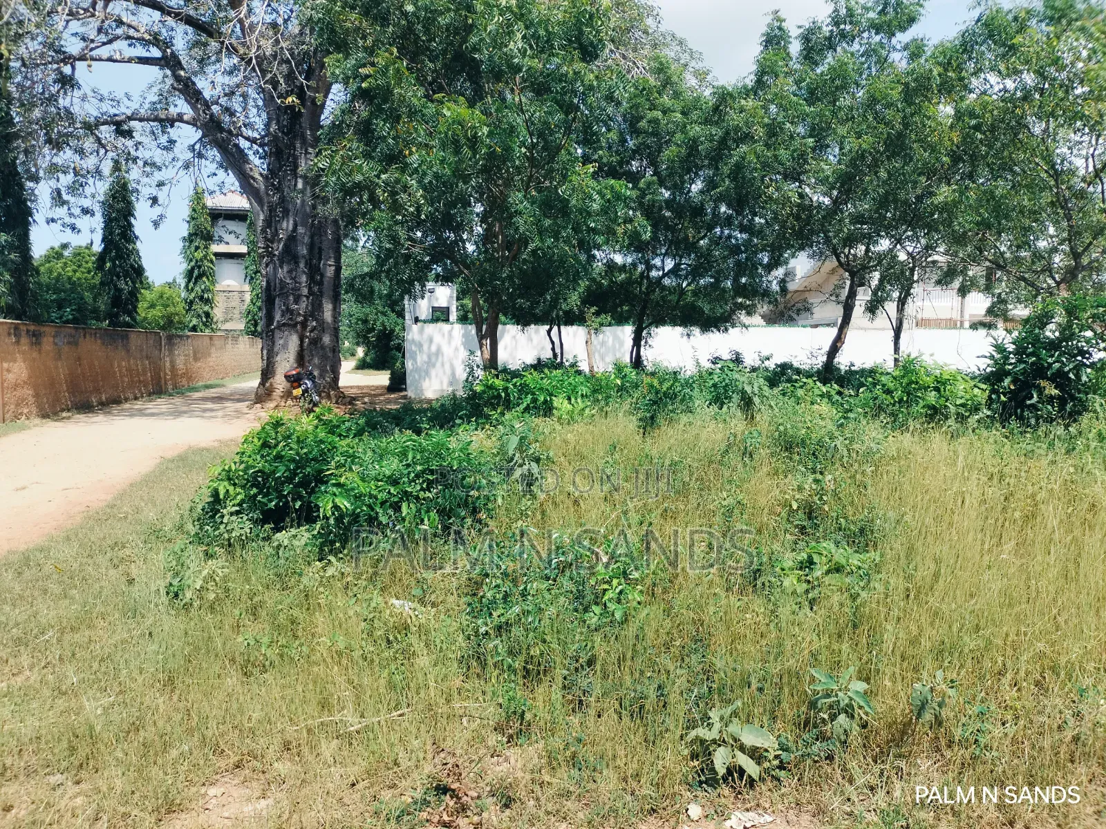 500sqm Plot in Galu Up for Sale!