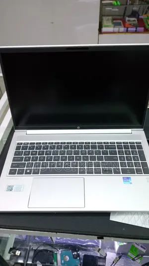 Laptop HP EliteBook 840 G5 32GB Intel Core i7 SSHD (Hybrid) 60GB