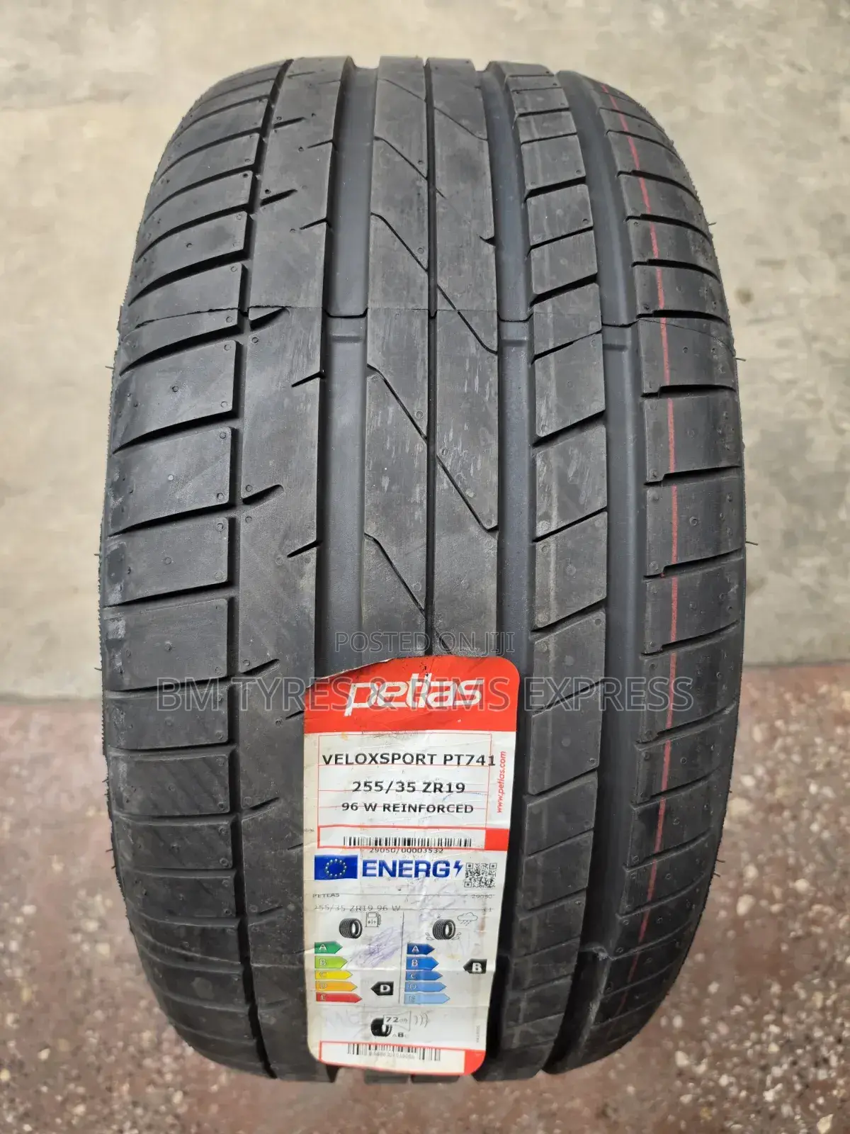 255 /35 R19 Petlas Tires (Turkey