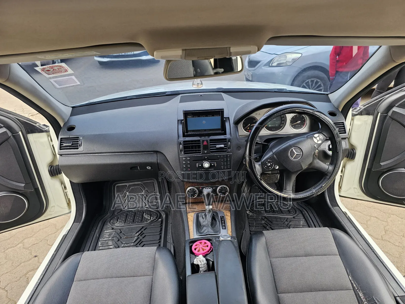Mercedes-Benz C200 2007 Pearl