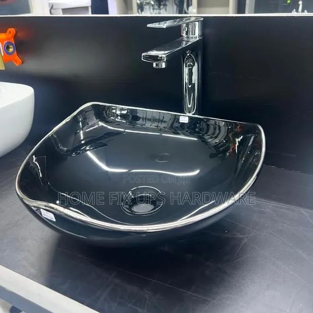 Toria Countertop Basin - main view