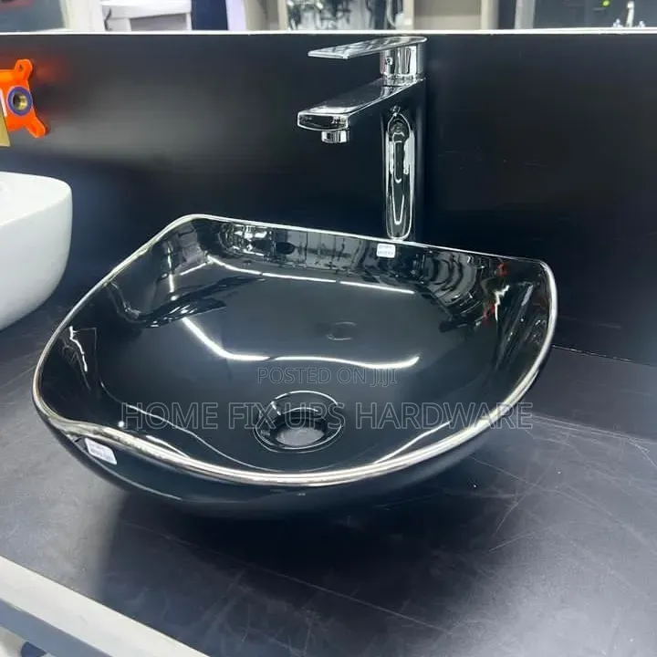 Toria Countertop Basin