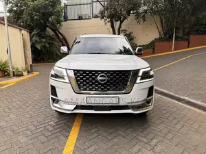 Nissan Patrol 2013 White