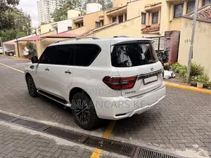 Nissan Patrol 2013 White