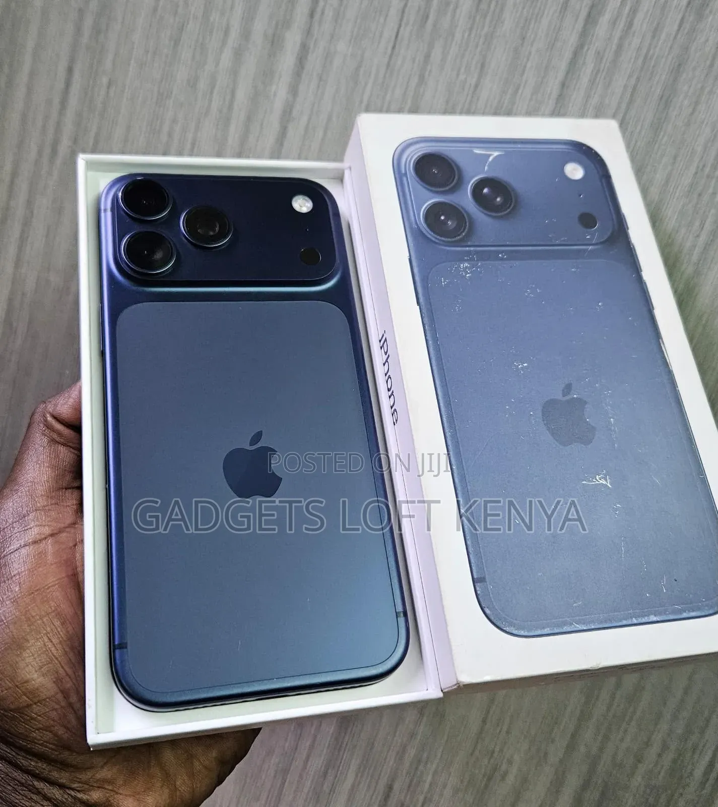 New Apple iPhone 17 Pro Max 256 GB Blue