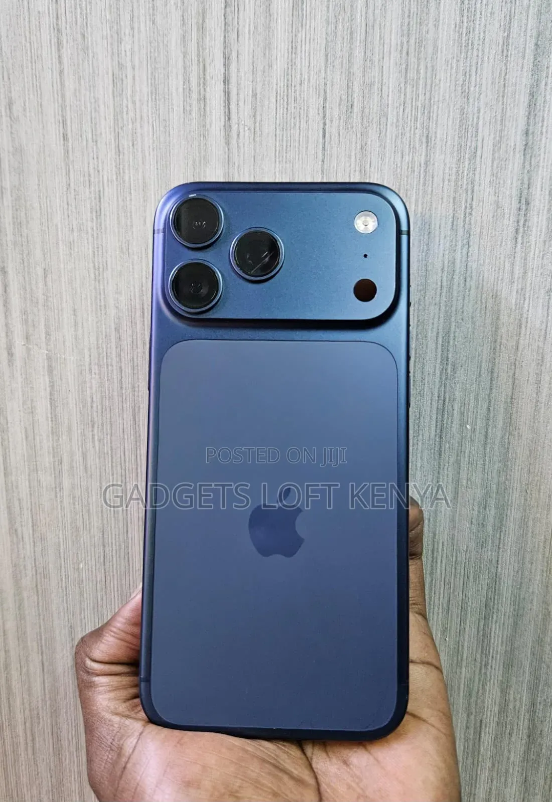 New Apple iPhone 17 Pro Max 256 GB Blue