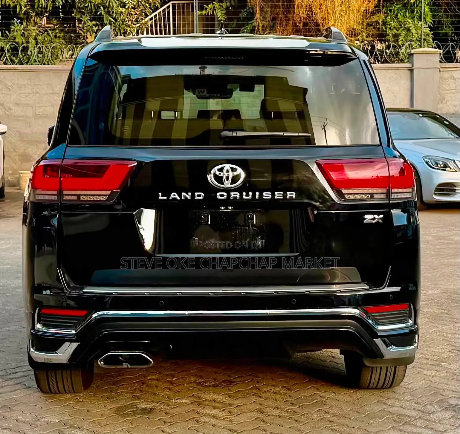 Toyota Land Cruiser LC300 2023 Matt Black