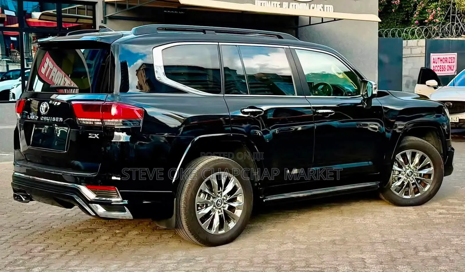 Toyota Land Cruiser LC300 2023 Matt Black