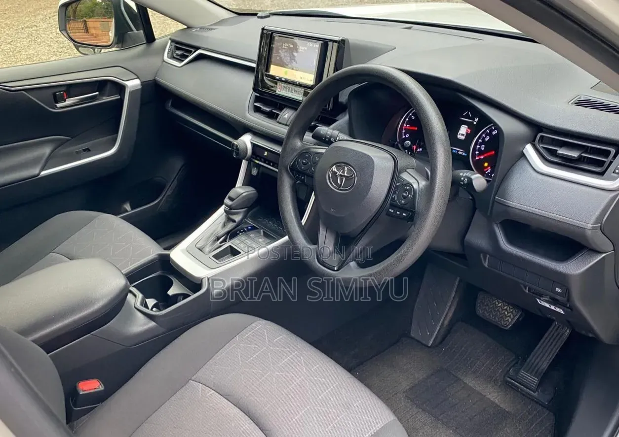 Toyota RAV4 2020 White